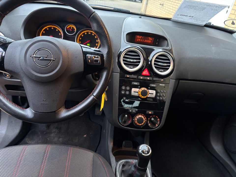 Opel Corsa 1,4 16V Cosmo 3d