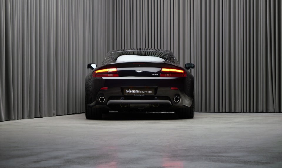 Aston Martin V8 Vantage 4,3 Coupé 2d