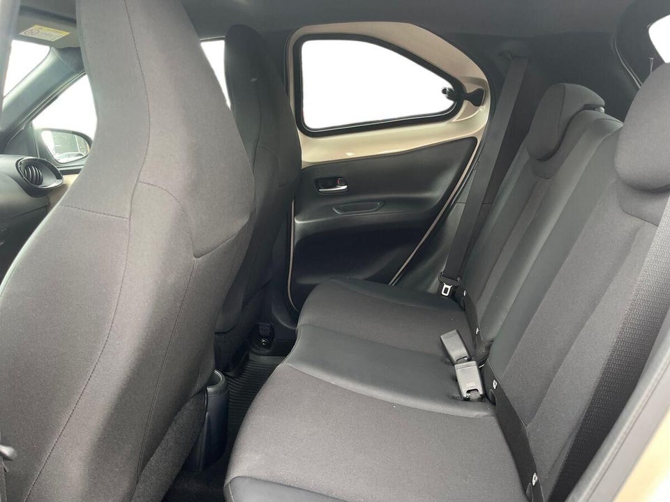 Toyota Aygo X 1,0 Envy s-CVT 5d