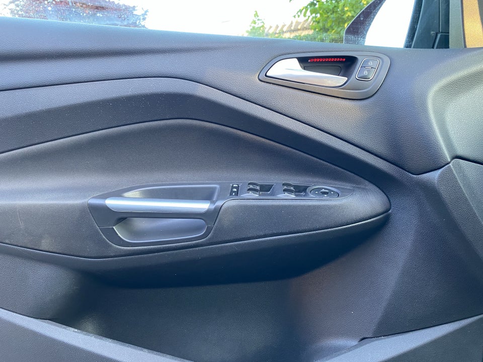 Ford C-MAX 1,0 SCTi 125 Titanium 5d