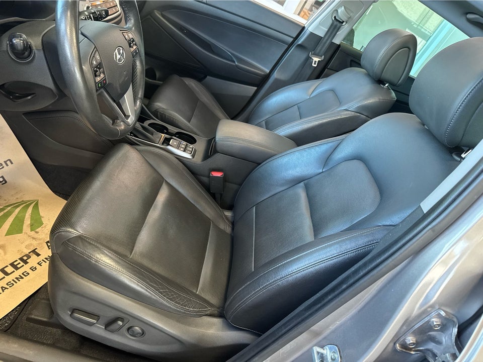 Hyundai Tucson 2,0 CRDi 185 Premium Pano aut. 4WD 5d