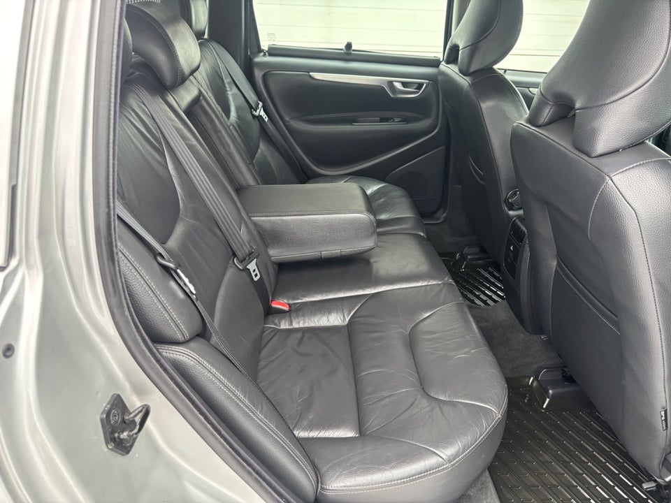 Volvo V70 2,4 140 5d