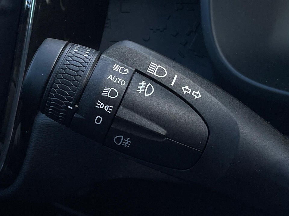 Volvo EX40 Extended Range Black Edition 5d