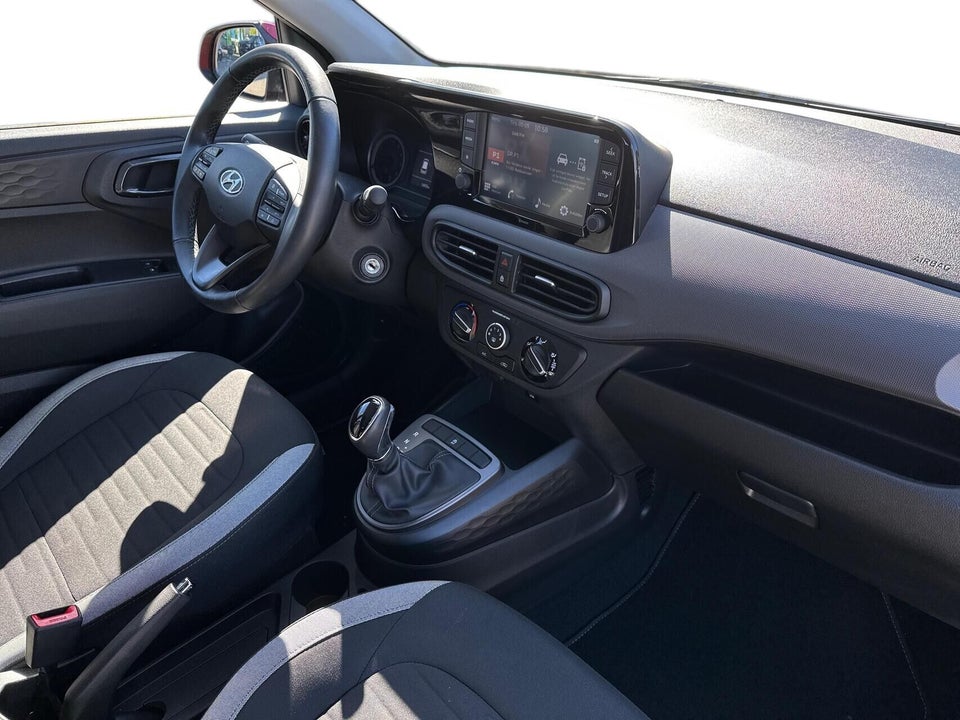Hyundai i10 1,0 MPi Essential AMT 5d