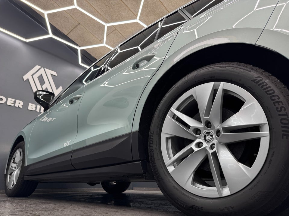 Skoda Enyaq 80x iV ecoSuite 5d