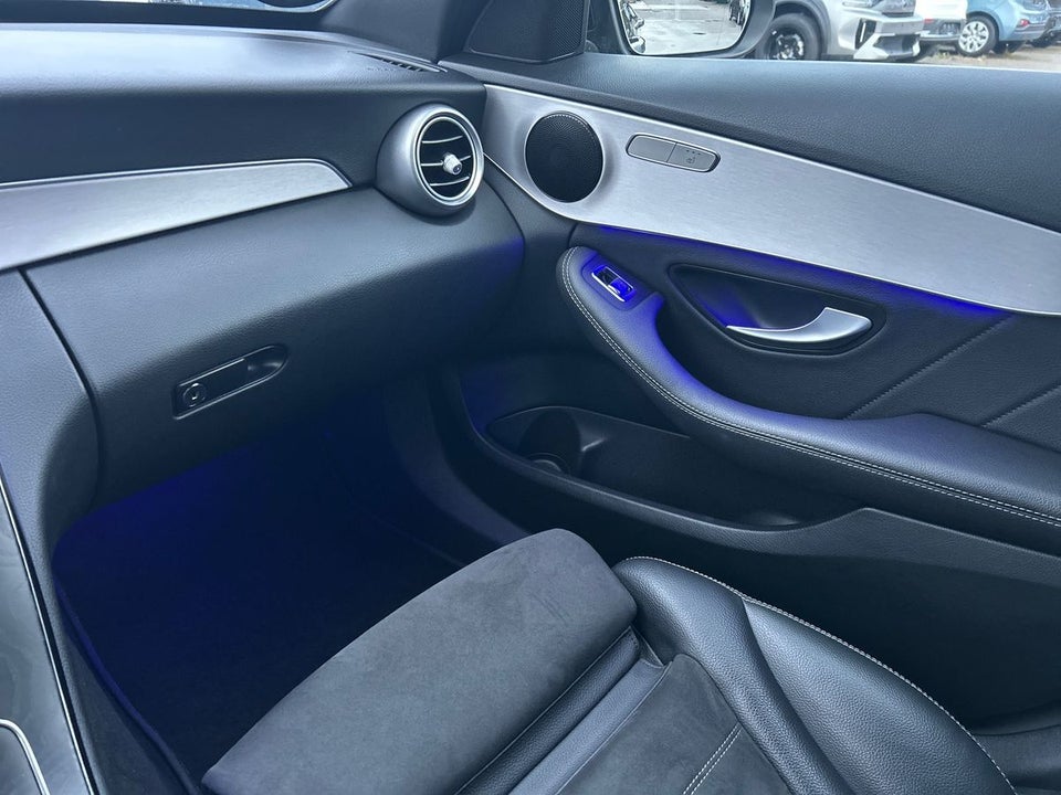 Mercedes C300 e 2,0 AMG Line Night Edition stc. aut. 5d