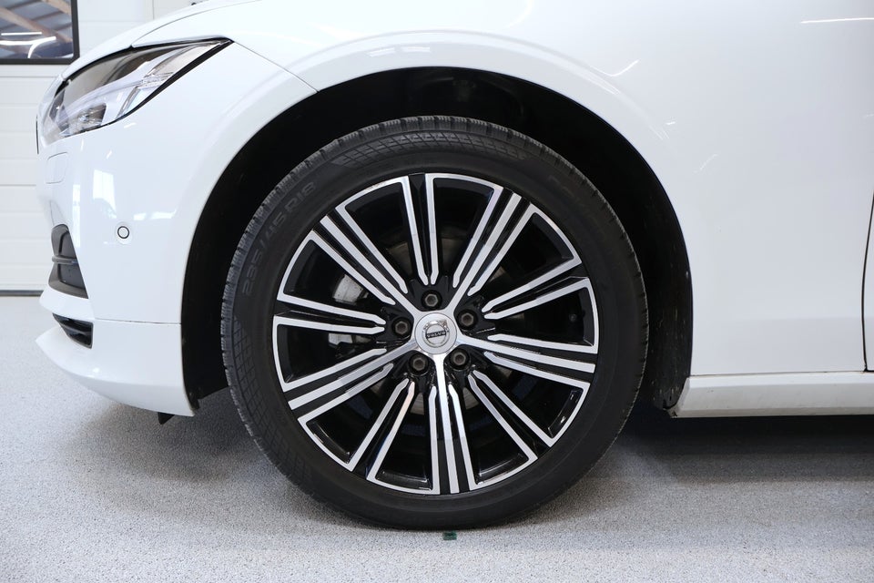 Volvo V90 2,0 D4 190 Momentum aut. 5d