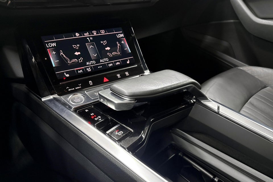 Audi e-tron 55 Advanced quattro 5d