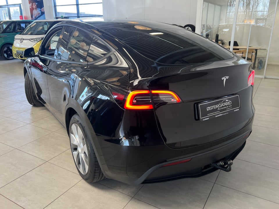Tesla Model Y RWD 5d
