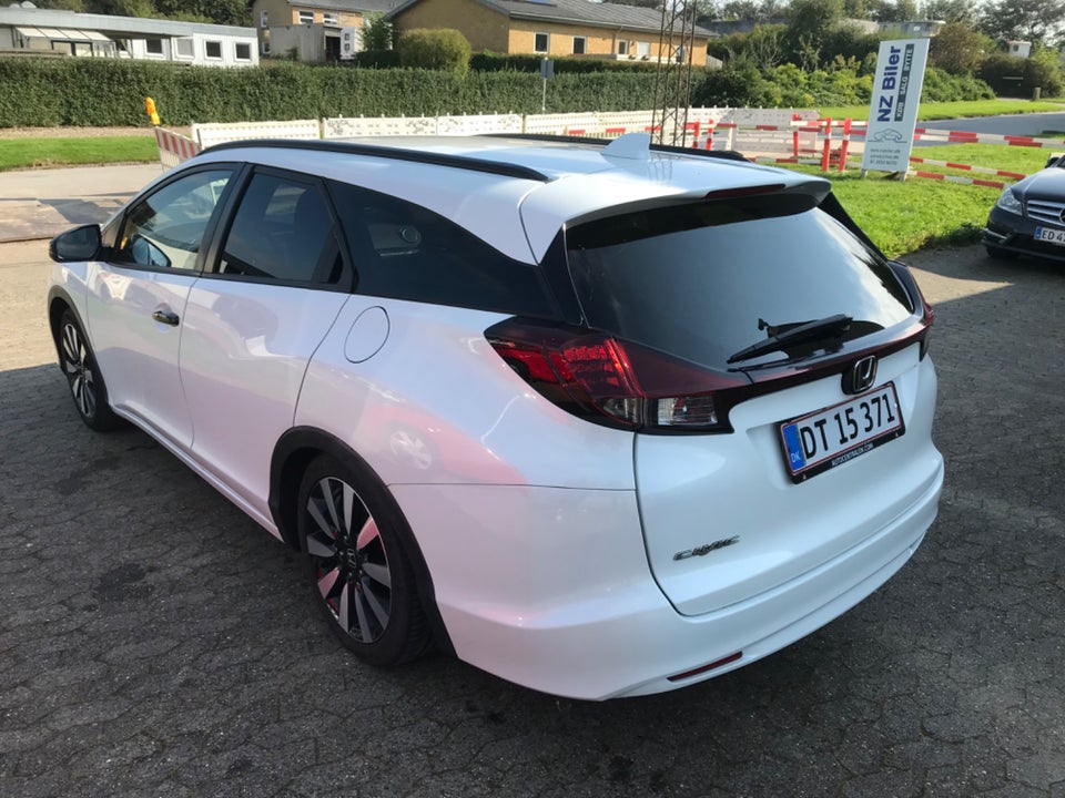 Honda Civic 1,6 i-DTEC Comfort Tourer 5d