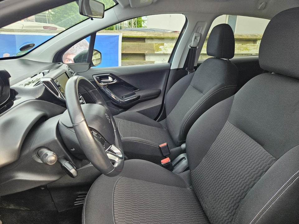 Peugeot 208 1,6 BlueHDi 100 Active 5d