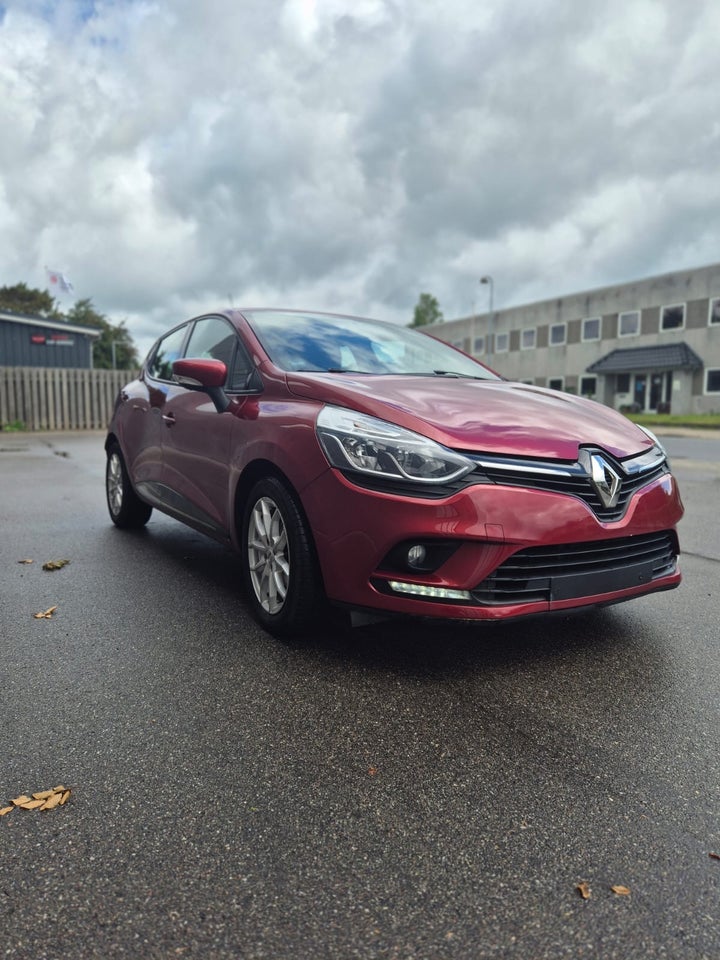 Renault Clio IV 1,5 dCi 90 Limited Sport Tourer 5d