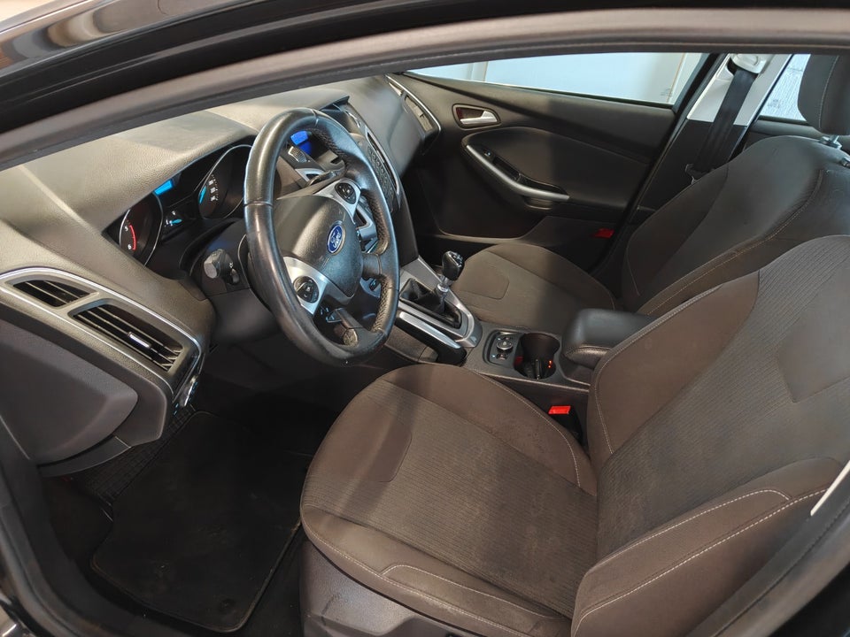 Ford Focus 1,6 TDCi 115 Titanium stc. 5d