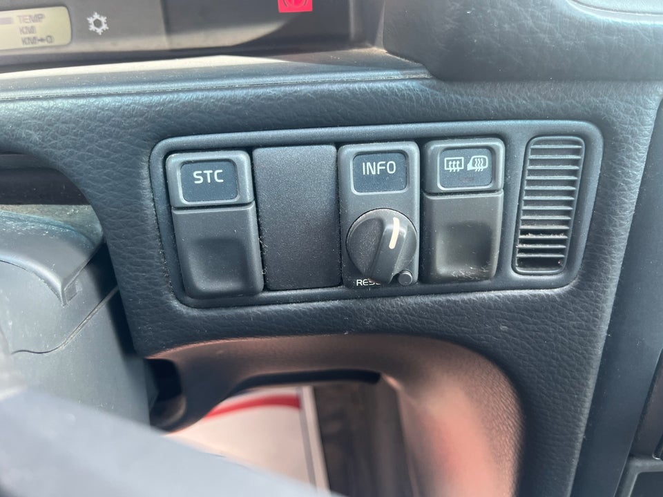 Volvo V70 2,4  5d