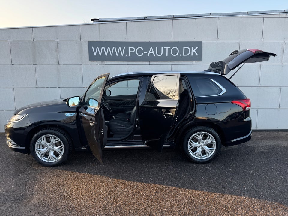 Mitsubishi Outlander 2,4 PHEV Intense CVT 4WD 5d