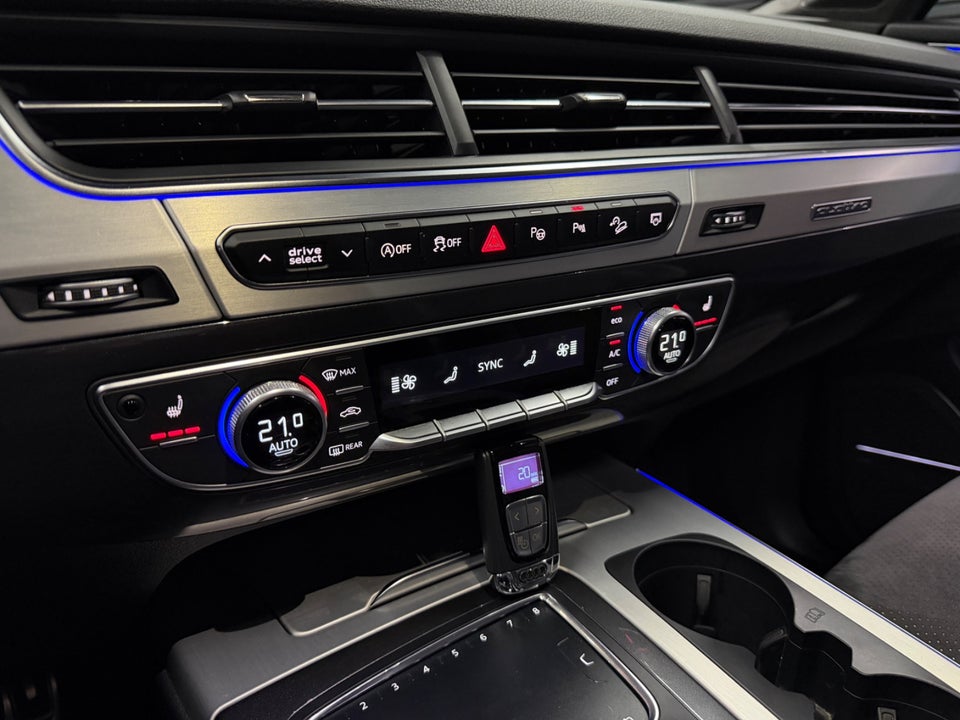 Audi Q7 50 TDi S-line quattro Tiptr. 7prs 5d