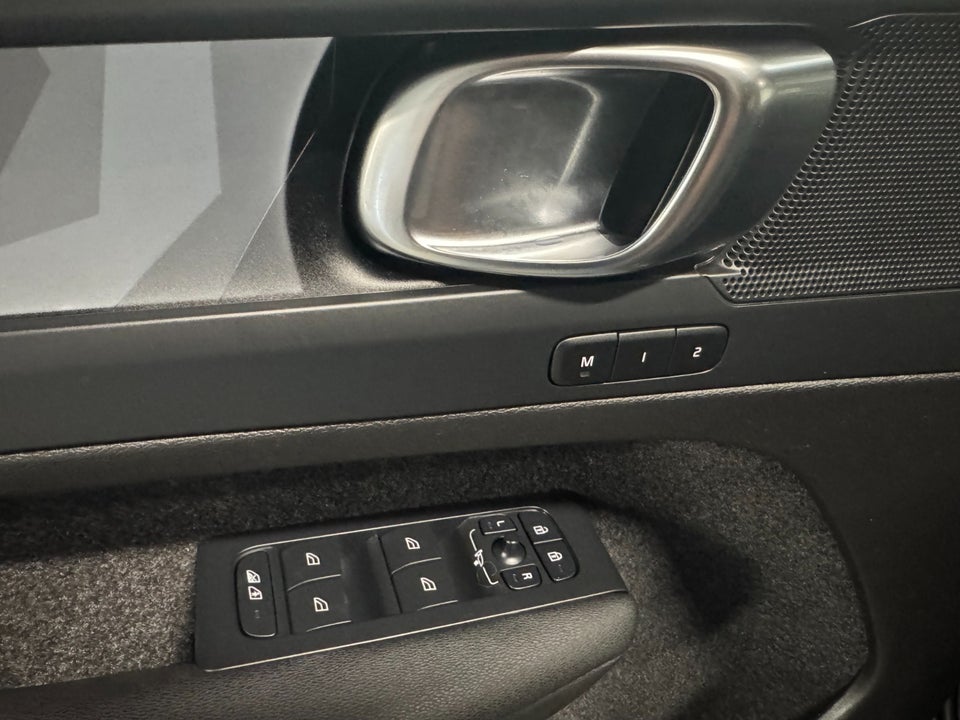 Volvo XC40 ReCharge Plus 5d