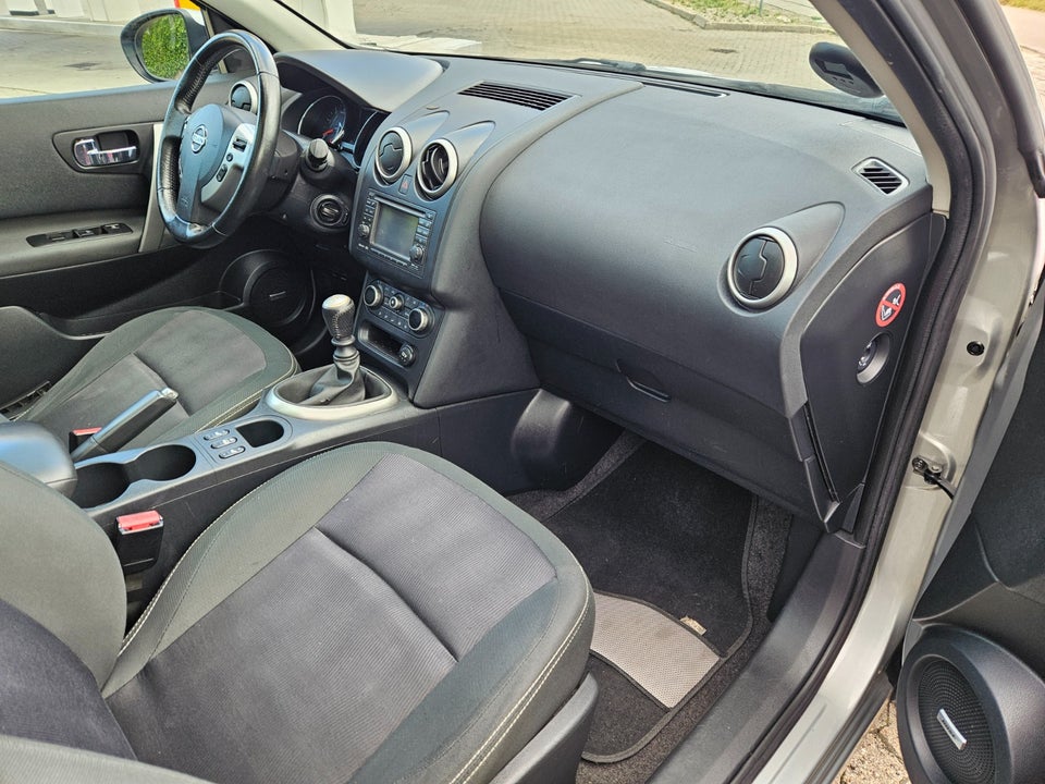 Nissan Qashqai 1,5 dCi 110 Tekna 5d