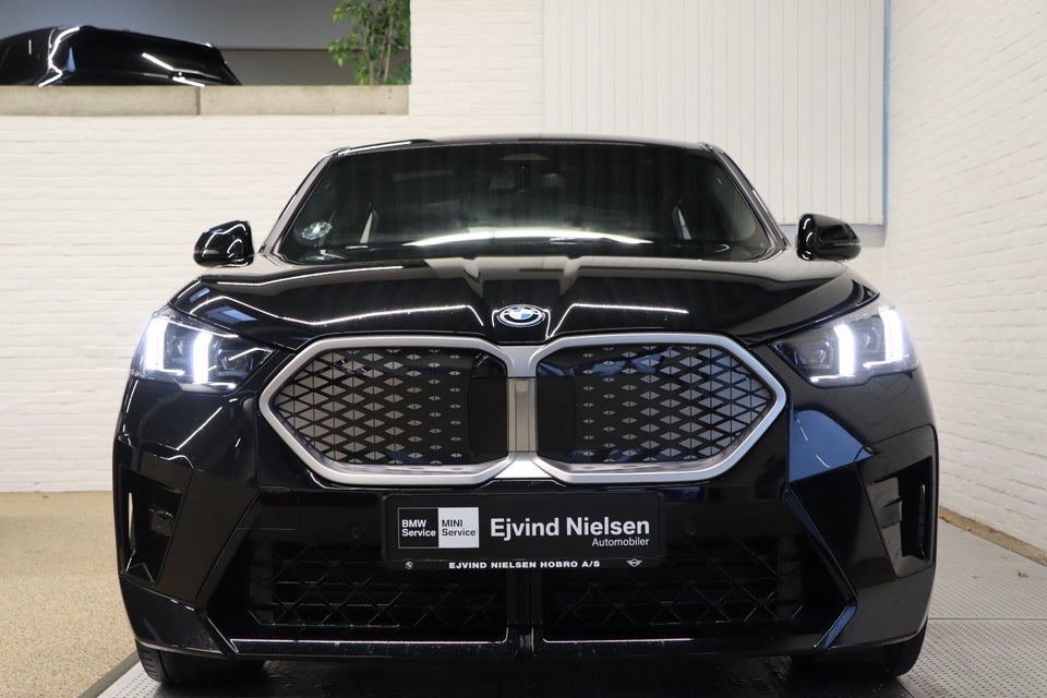 BMW iX2 eDrive20 M-Sport 5d