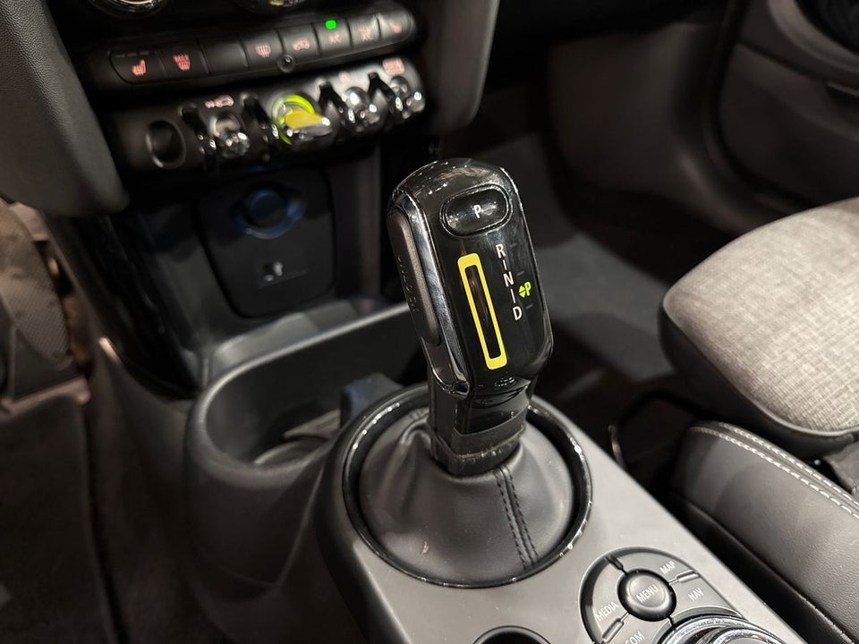 MINI Cooper SE Classic Trim 3d