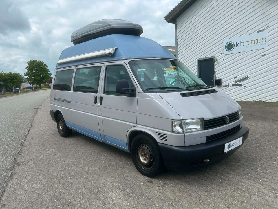 VW Transporter 2,5 TDi 102 Kombi 4d