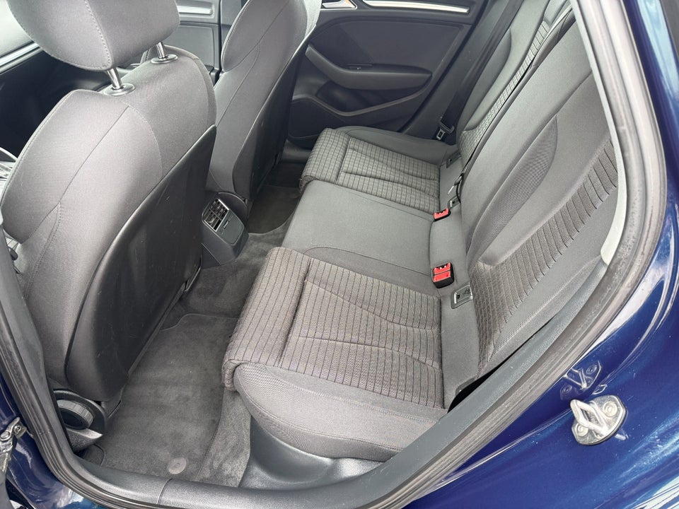Audi A3 35 TFSi Sport Limited plus Sportback S-tr. 5d
