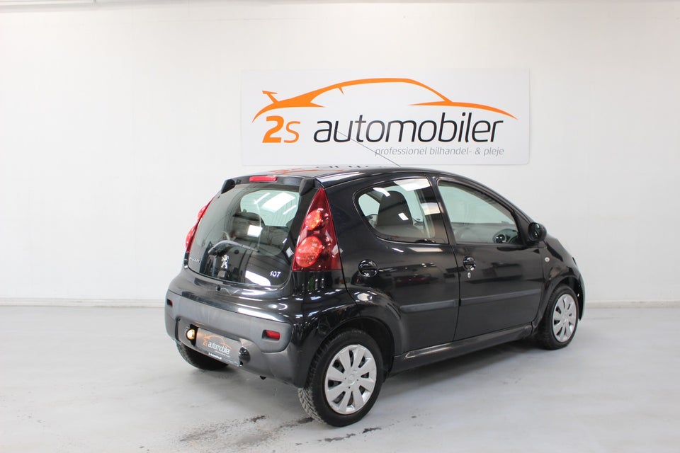 Peugeot 107 1,0 Motion Air 5d