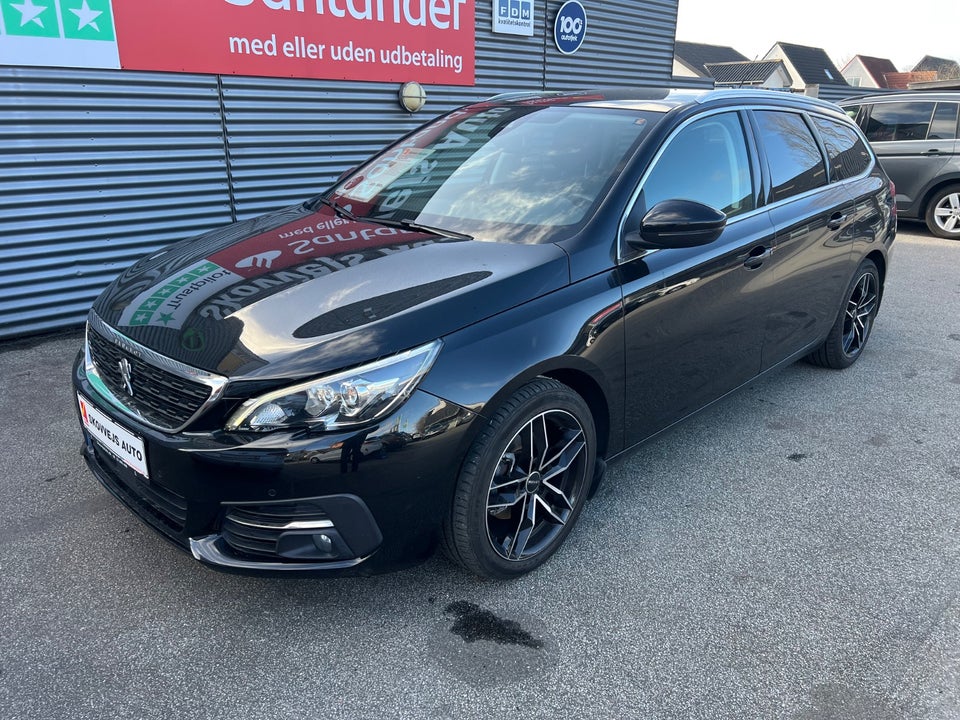 Peugeot 308 1,5 BlueHDi 130 Allure Sky SW 5d