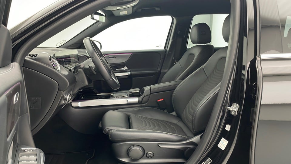 Mercedes EQB300 4Matic 5d