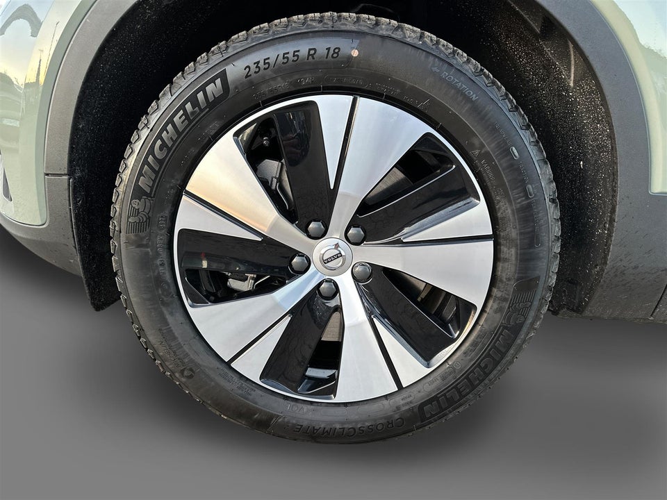 Volvo XC40 1,5 T4 ReCharge Plus Dark aut. 5d