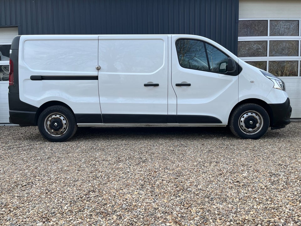 Renault Trafic T29 2,0 dCi 120 L2H1