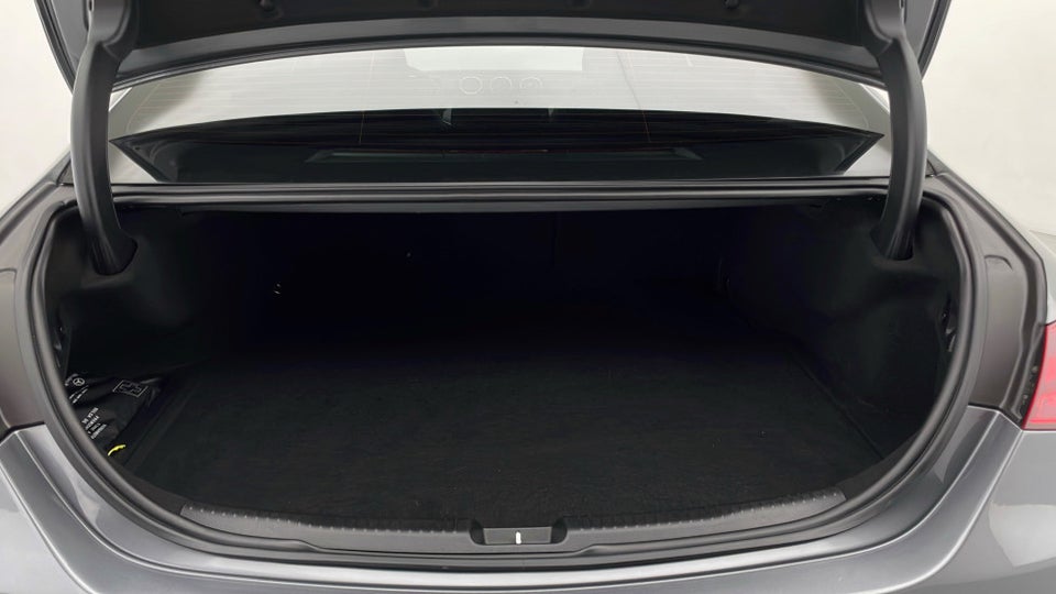 Mercedes C300 e 2,0 Advantage aut. 4d