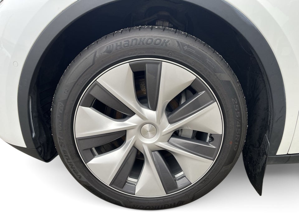 Tesla Model Y Long Range AWD 5d