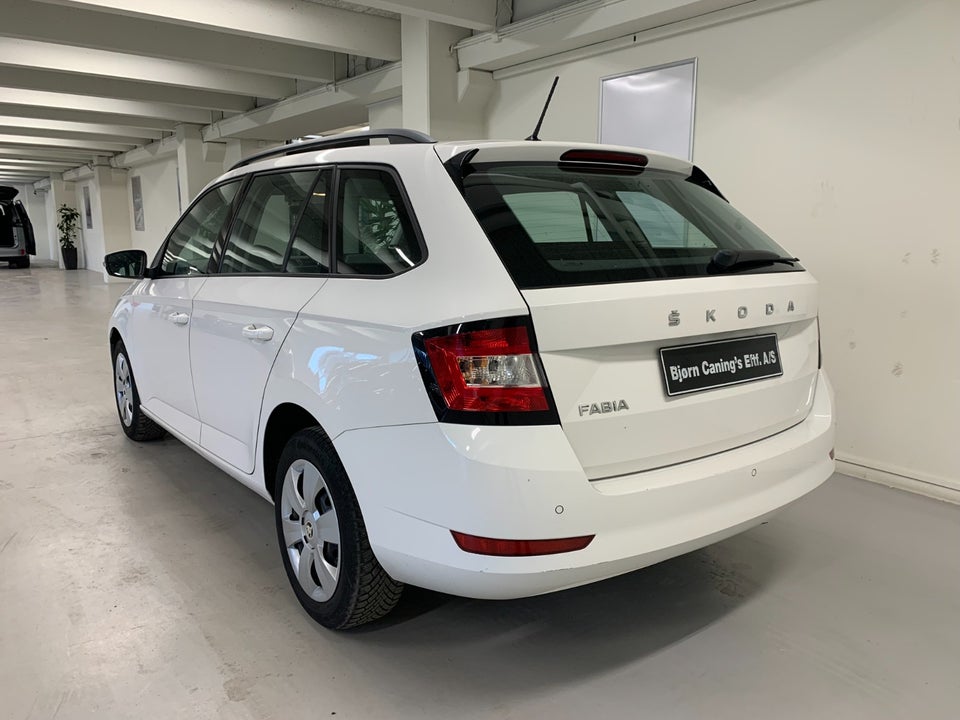 Skoda Fabia 1,0 MPi 60 Ambition Combi 5d
