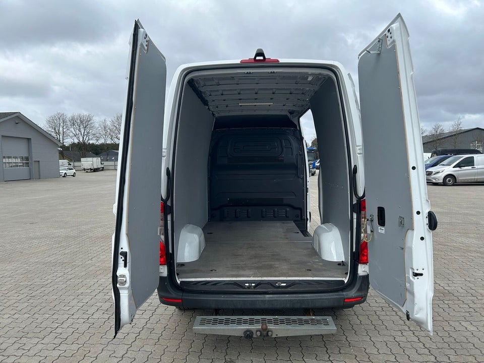Mercedes Sprinter 317 2,0 CDi A2 Kassevogn aut. RWD