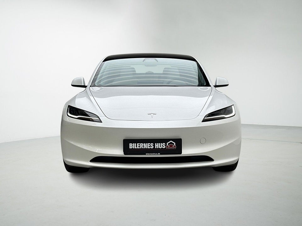 Tesla Model 3 RWD 4d