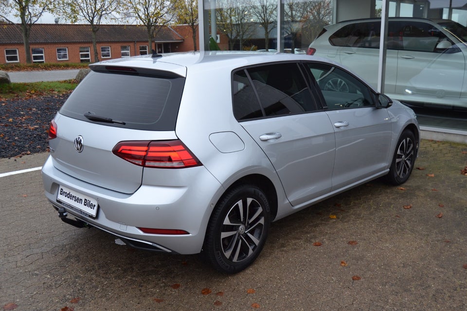 VW Golf VII 1,6 TDi 115 IQ.Drive DSG 5d