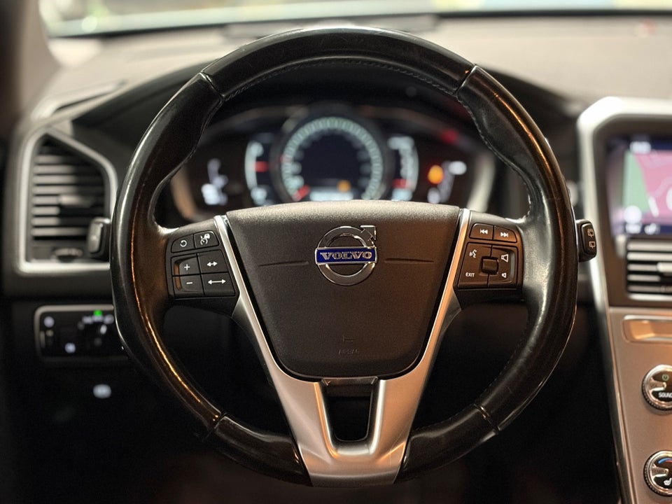 Volvo XC60 2,0 D4 190 Summum aut. 5d