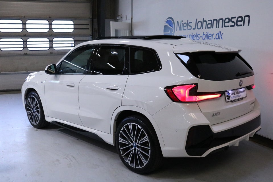 BMW iX1 eDrive20 M-Sport 5d