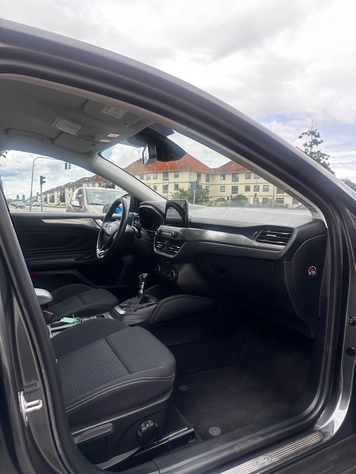 Ford Focus 1,0 EcoBoost ST-Line 5d