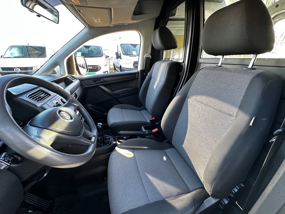 VW Caddy 2,0 TDi 102 BMT Van 4d