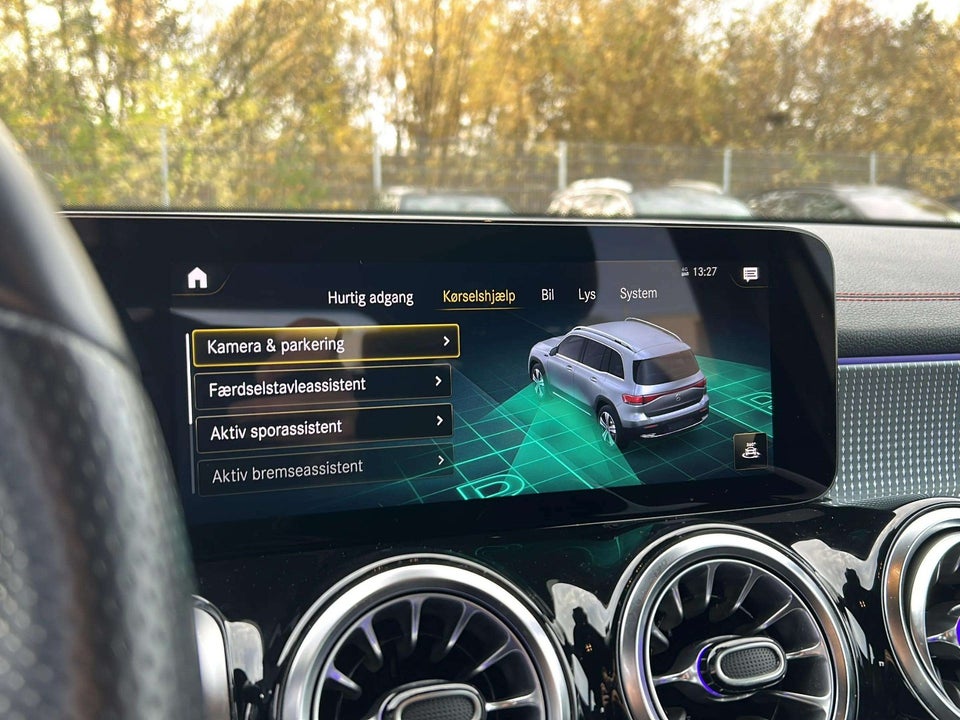 Mercedes EQB250 AMG Line 5d