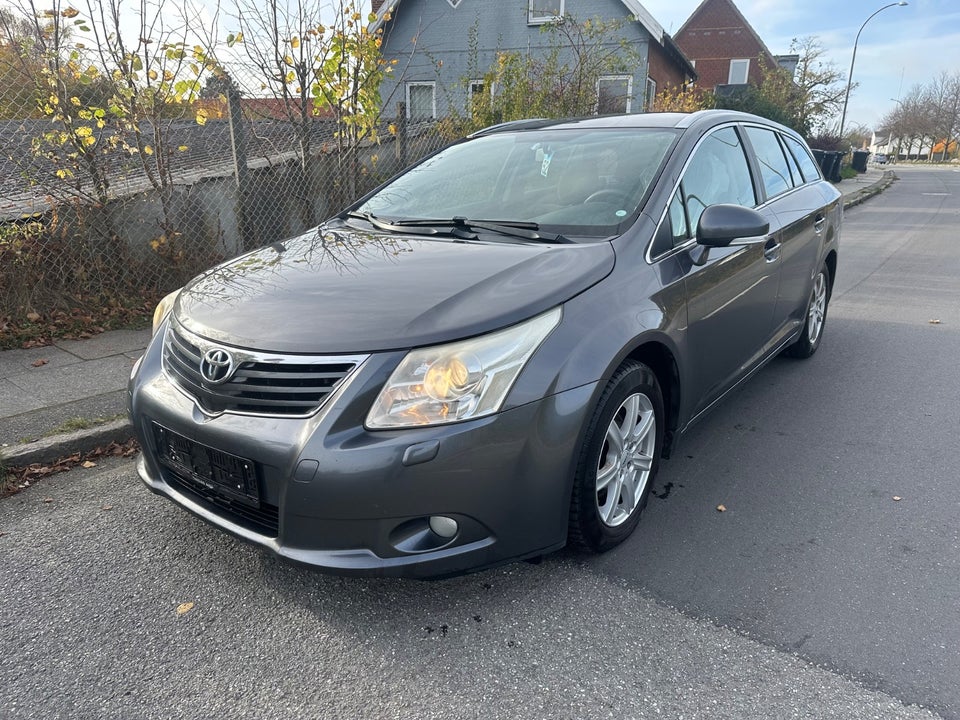 Toyota Avensis 2,0 D-4D T3 stc. 5d