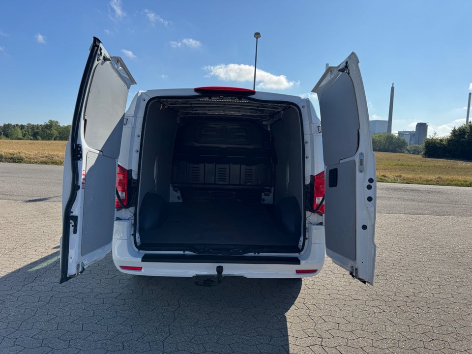 Mercedes Vito 114 2,0 CDi A2 Kassevogn SELECT aut. RWD