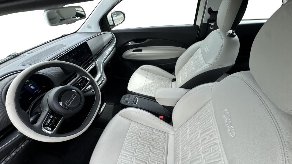 Fiat 500e 42 la Prima by Bocelli Cabrio 2d