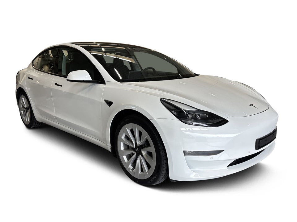 Tesla Model 3 Long Range AWD 4d