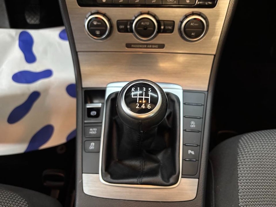 VW Passat 1,6 TDi 105 Comfortline Variant BMT 5d