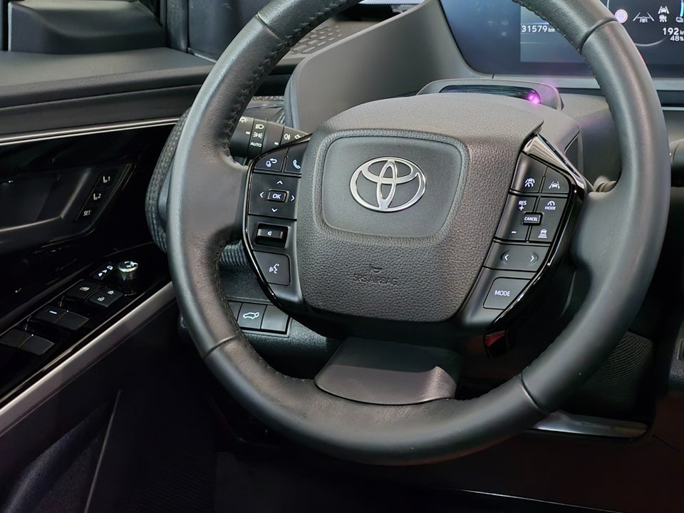 Toyota bZ4X Executive 5d