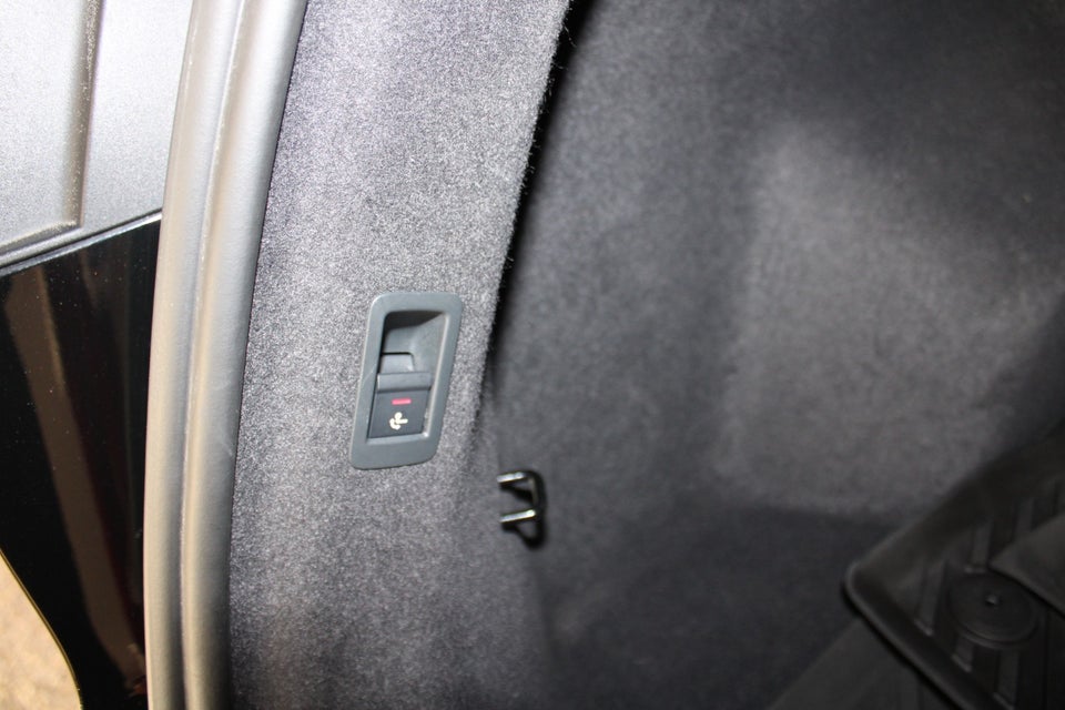 Audi Q4 e-tron 40 Advanced 5d