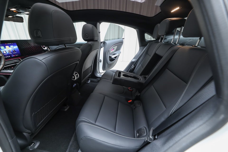 Mercedes CLA250+ electric Progressive Premium 4d